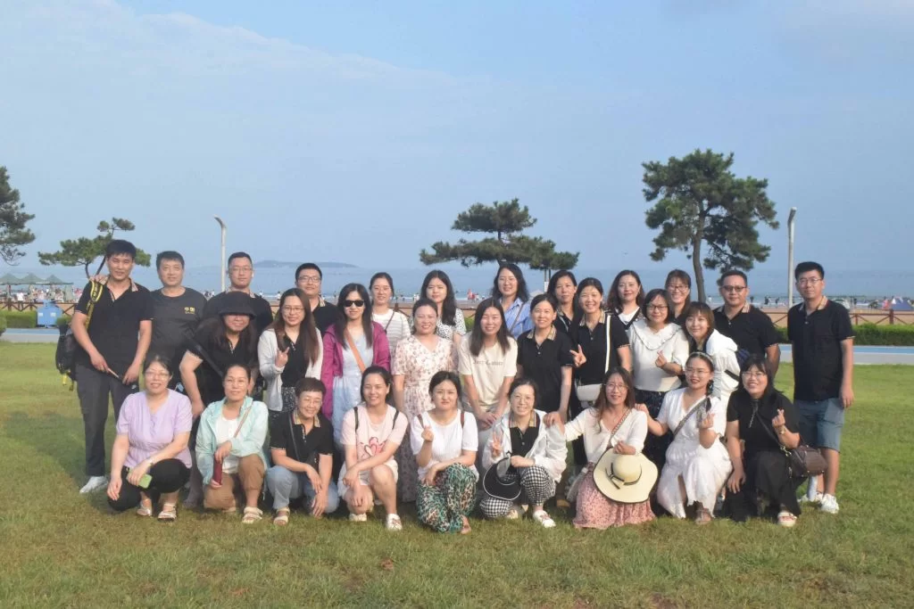 Qingdao Três Dias Grupo Construção